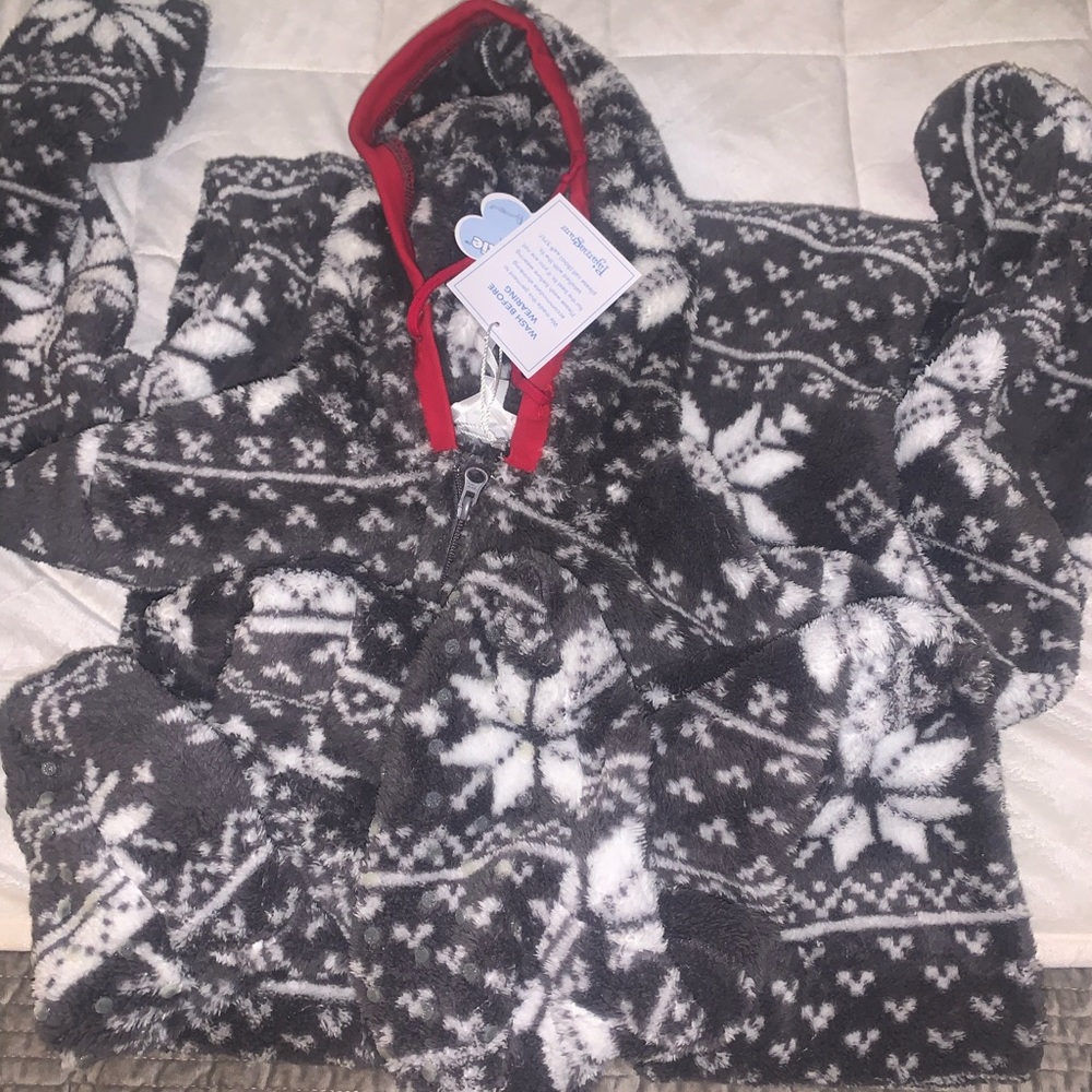 Pajamagram Hoodie-Footie Pajamas size small *BRAND NEW*